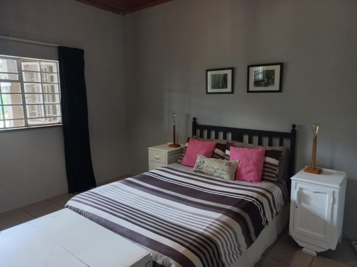 Orange Elephant Backpackers Hostel Addo Ngoại thất bức ảnh
