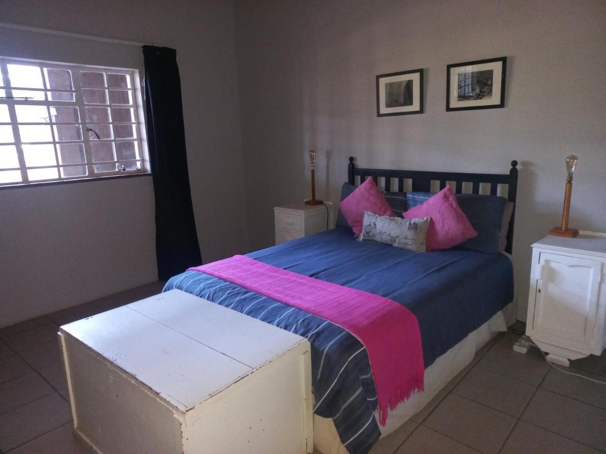 Orange Elephant Backpackers Hostel Addo Ngoại thất bức ảnh